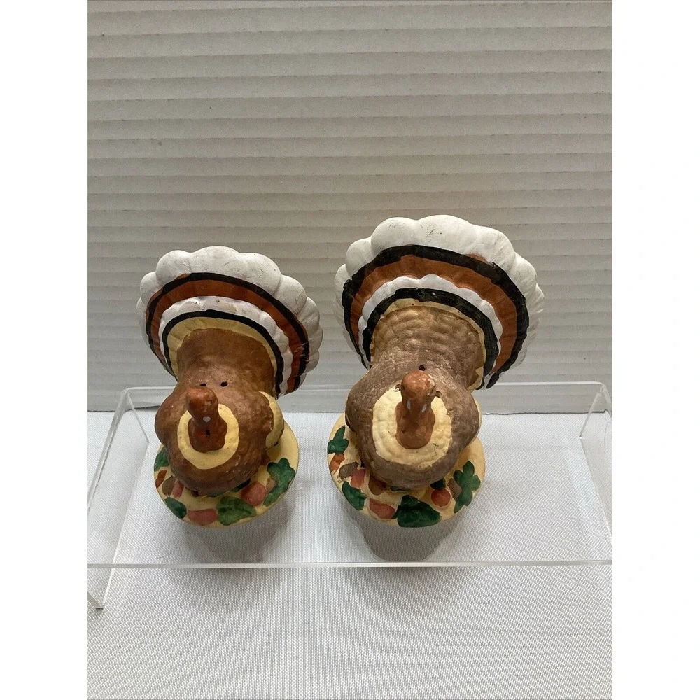 Thanksgiving‎ 1997 Ceramic Tom Turkey Salt and Pepper Shakers - Picture 5 of 5